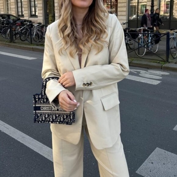 Zara Faux Leather Boxy Oversized Blazer - Picture 1 of 15